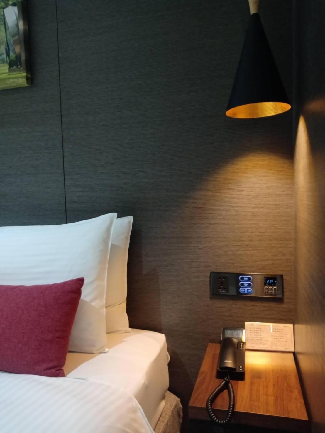 Icasa By Gogo Hotel Taichung Esterno foto